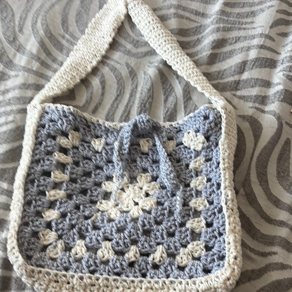 Elegant Cream and Gray Shoulder Bag with Intricate Detailing